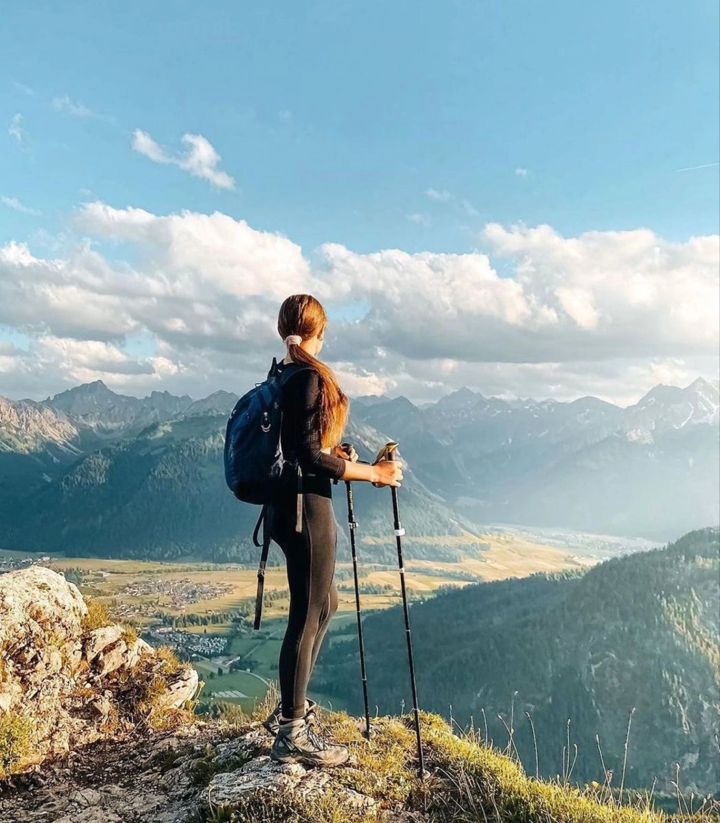 Trekking & Hiking